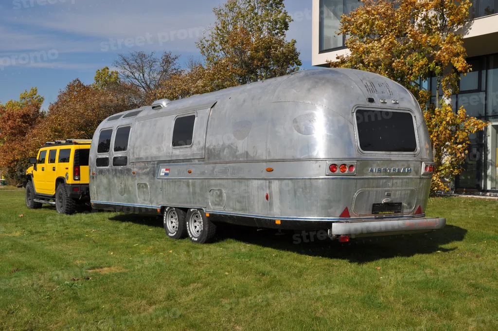 AIRSTREAM - BAR 3