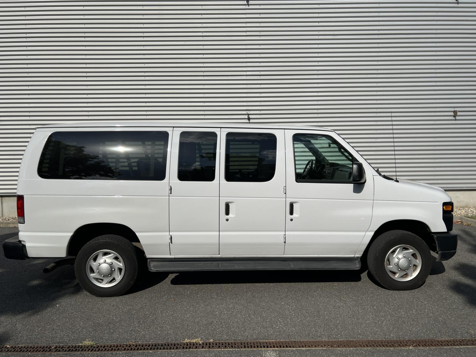 FORD E350 - ECONOLINE - Obrázek 8
