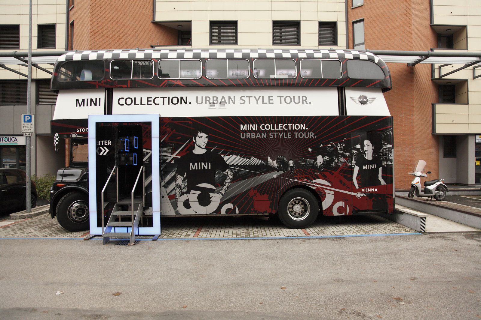 DOUBLE DECKER BUS - Obrázek 12